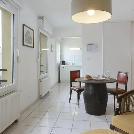 Roesselmann 1 Apartment