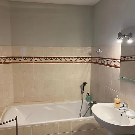 Roesselmann 1 Apartman *